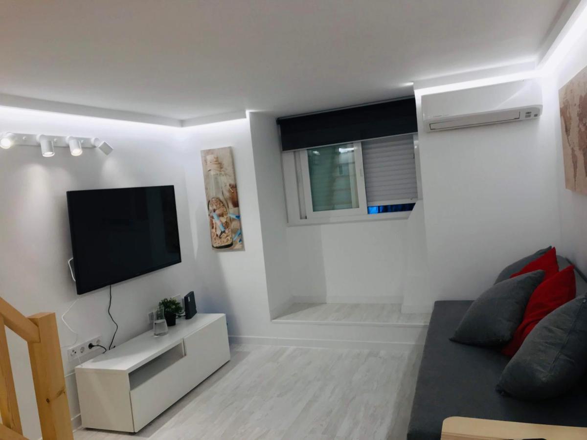 Cozy Apartment Malasana Free Parking มาดริด ภายนอก รูปภาพ